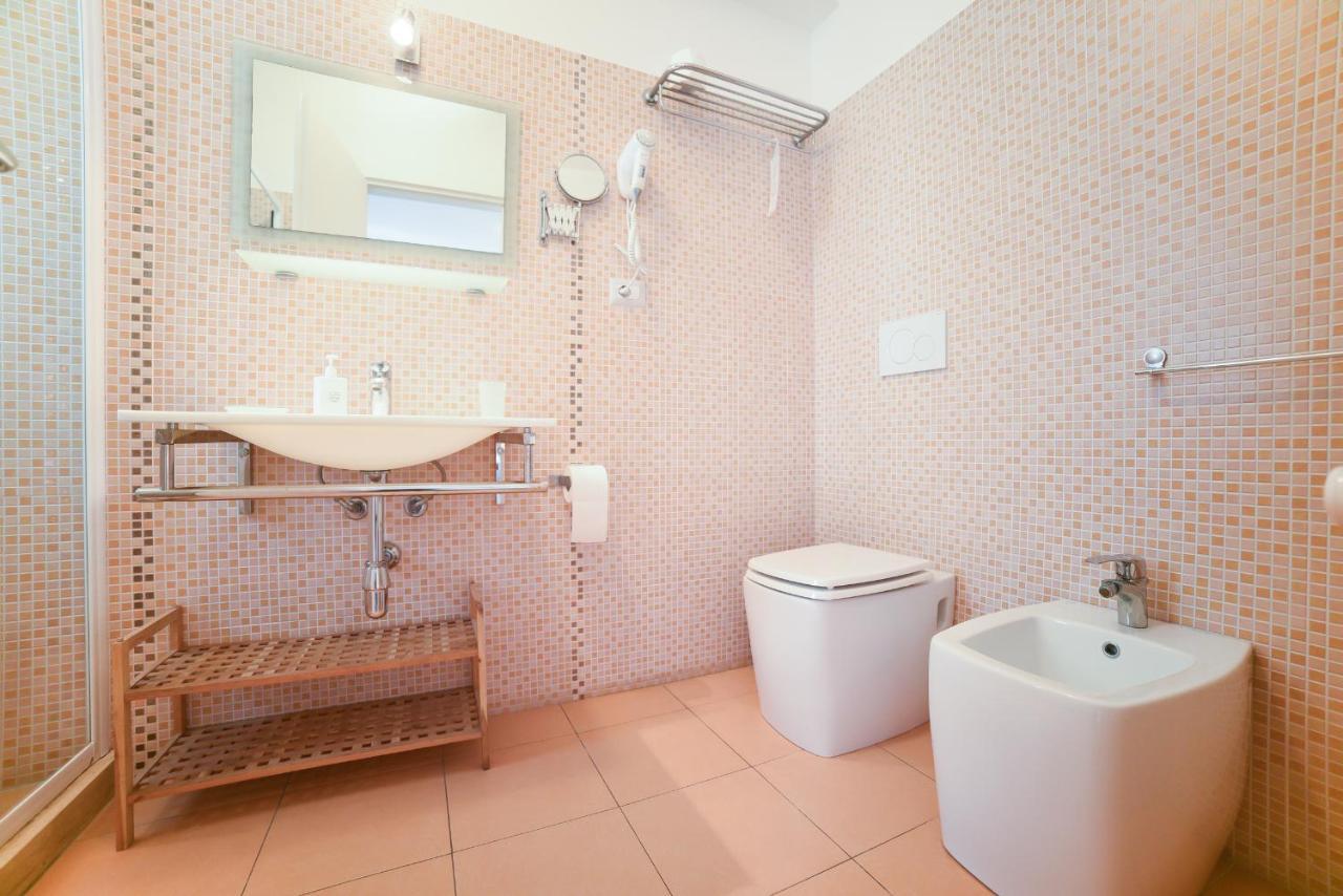Palazzo Leo Suite And Apartment Lecce Dış mekan fotoğraf