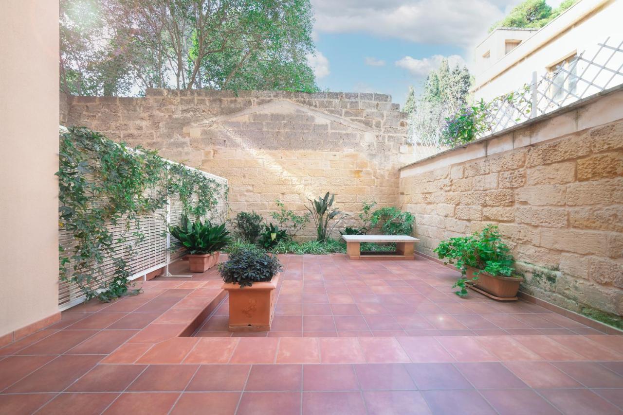 Palazzo Leo Suite And Apartment Lecce Dış mekan fotoğraf