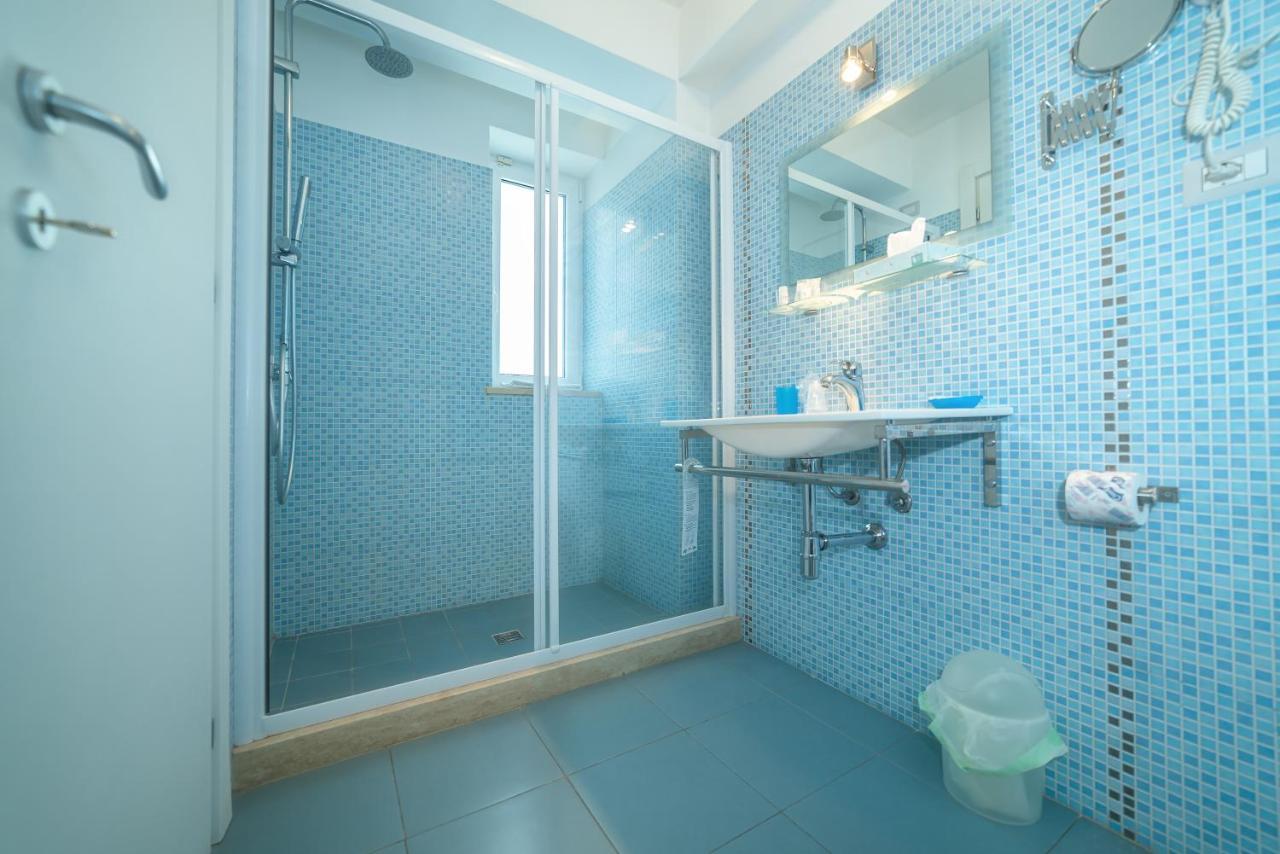 Palazzo Leo Suite And Apartment Lecce Dış mekan fotoğraf