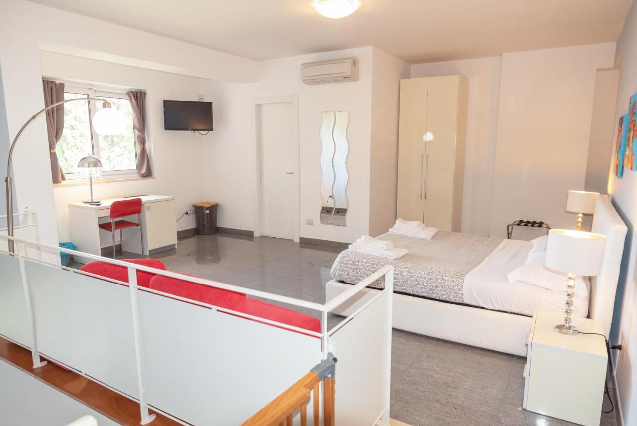 Palazzo Leo Suite And Apartment Lecce Dış mekan fotoğraf