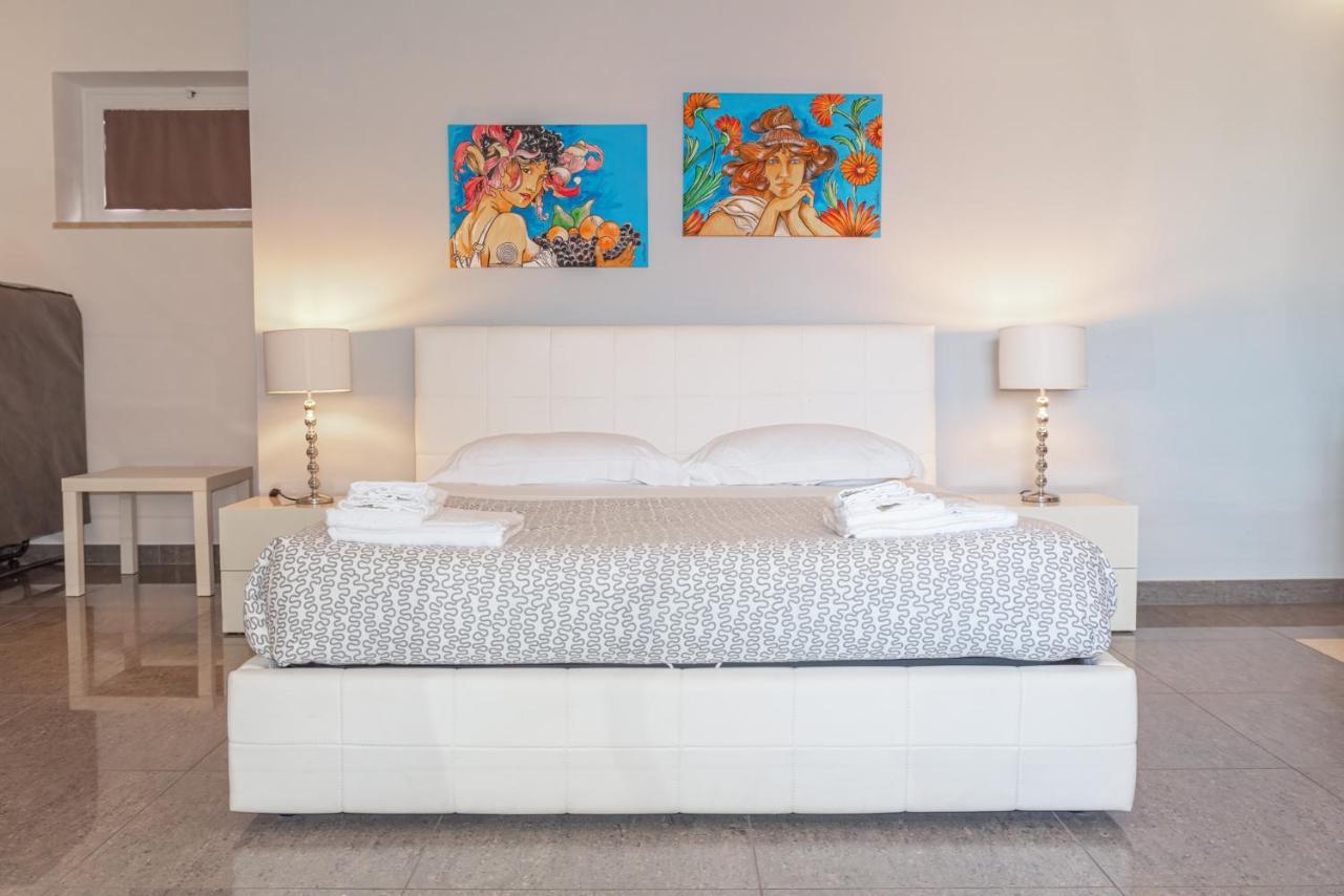Palazzo Leo Suite And Apartment Lecce Dış mekan fotoğraf